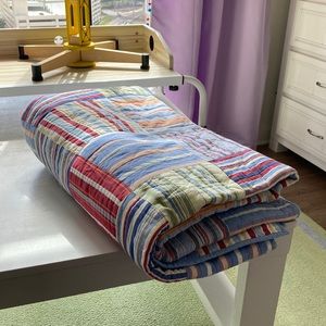 Pottery barn twin comforter used.